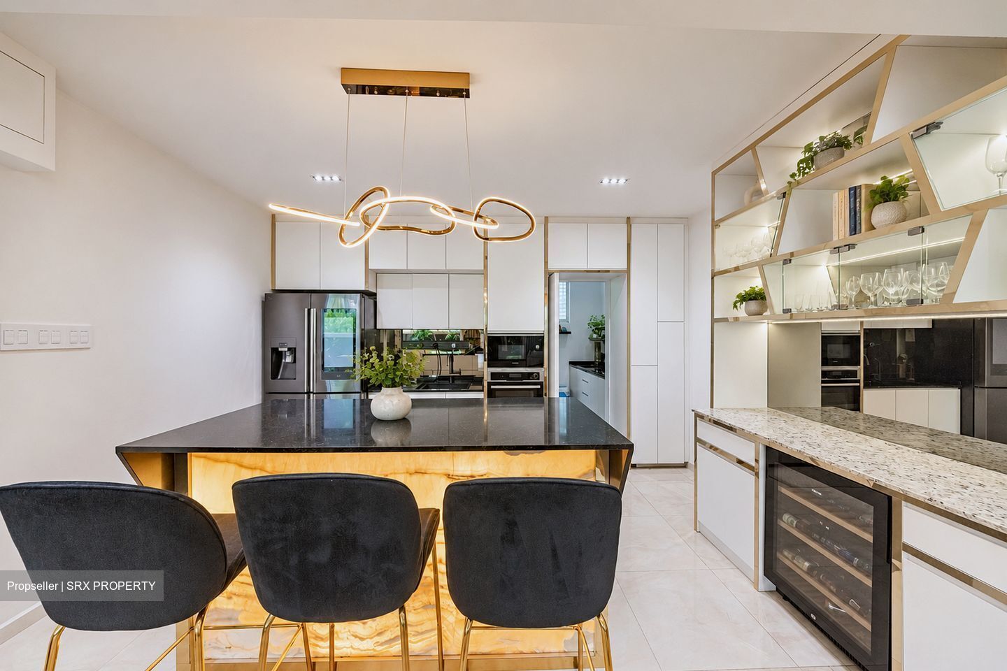 Kew Crescent (D16), Terrace #635924311